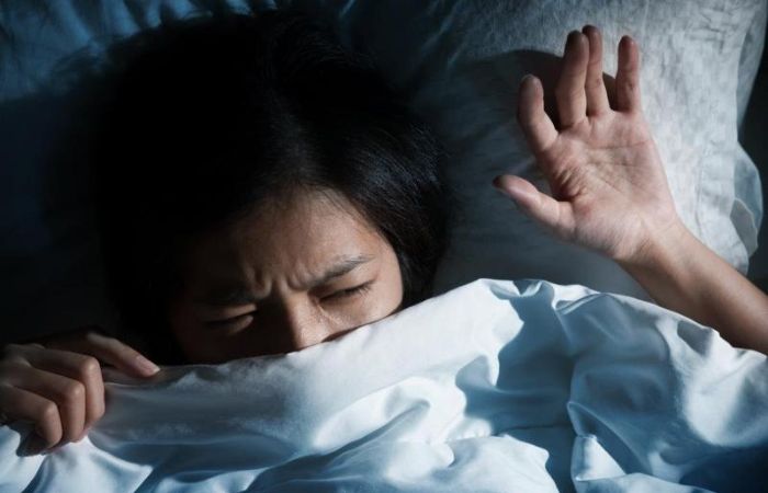 Chiêm bao thấy người chết sống lại ngồi khóc mang ý nghĩa gì